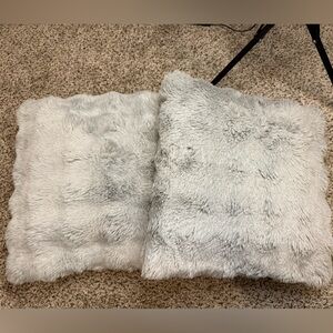 Soft grey faux fur pillows #homedecor